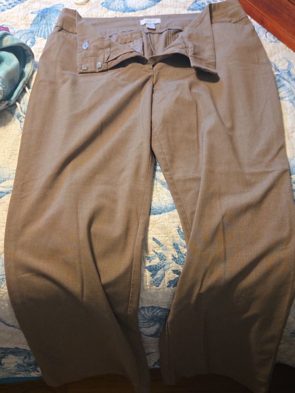 LOFT Women's Straight-Leg Trousers in Taupe
